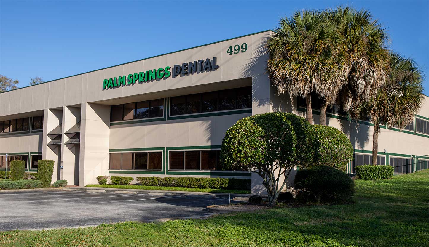 Palm Springs Dental building and sign
